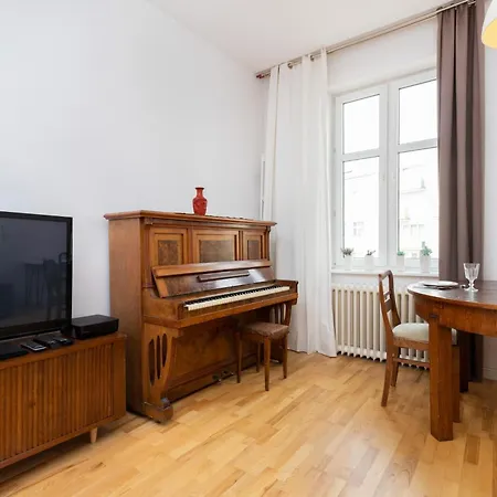 Apartment Klimatyczny I Jasny 3city W Gdyni Z Dwiema Sypialniami By Renters
